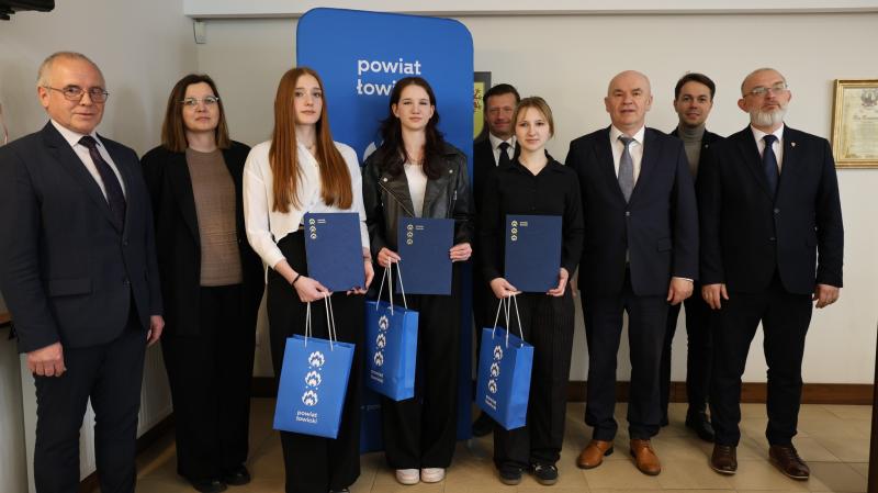 Sukcesy uczennic szkół ponadpodstawowych
