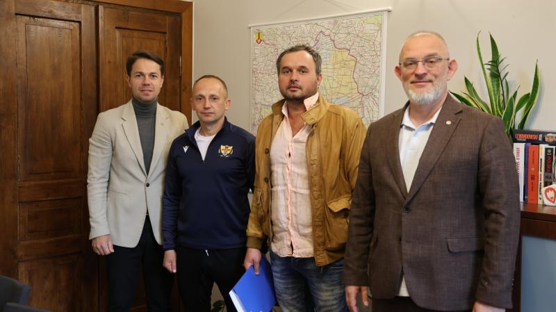 Podpisanie kolejnych umów na realizację działań skierowanych do mieszkańców Powiatu Łowickiego